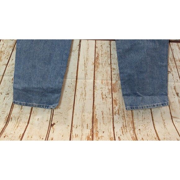 Wrangler Mens Size 34x30 Blue Medium Wash Denim Mid Rise Straight Jeans - Picture 6 of 8